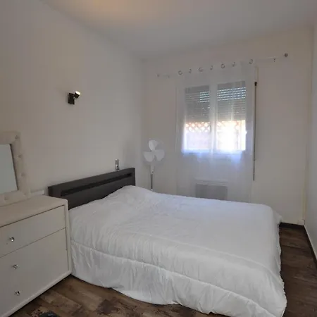 Au Coeur Du Grau Du Roi Apartment *