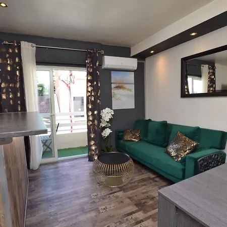 Au Coeur Du Grau Du Roi Apartment *